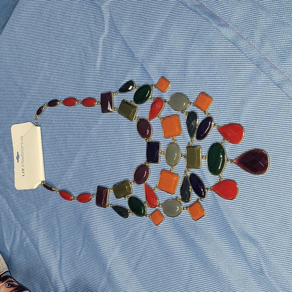 Statement necklace